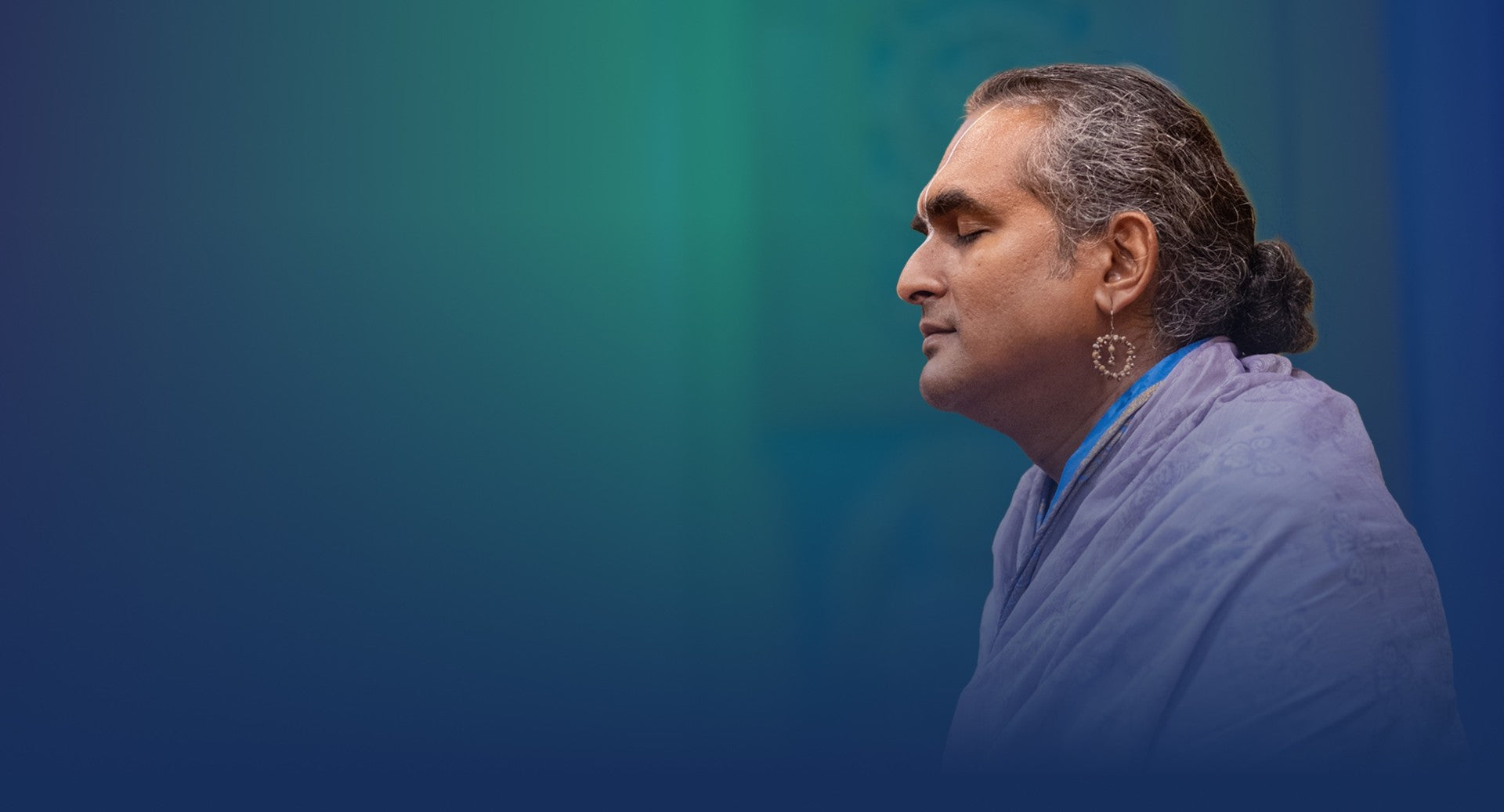 Paramahamsa Vishwananda gibt Shaktipat-Segen